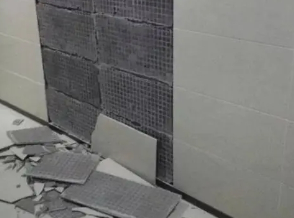 厦门市瓷砖空鼓维修公司分享下厦门市墙砖松动维修的知识